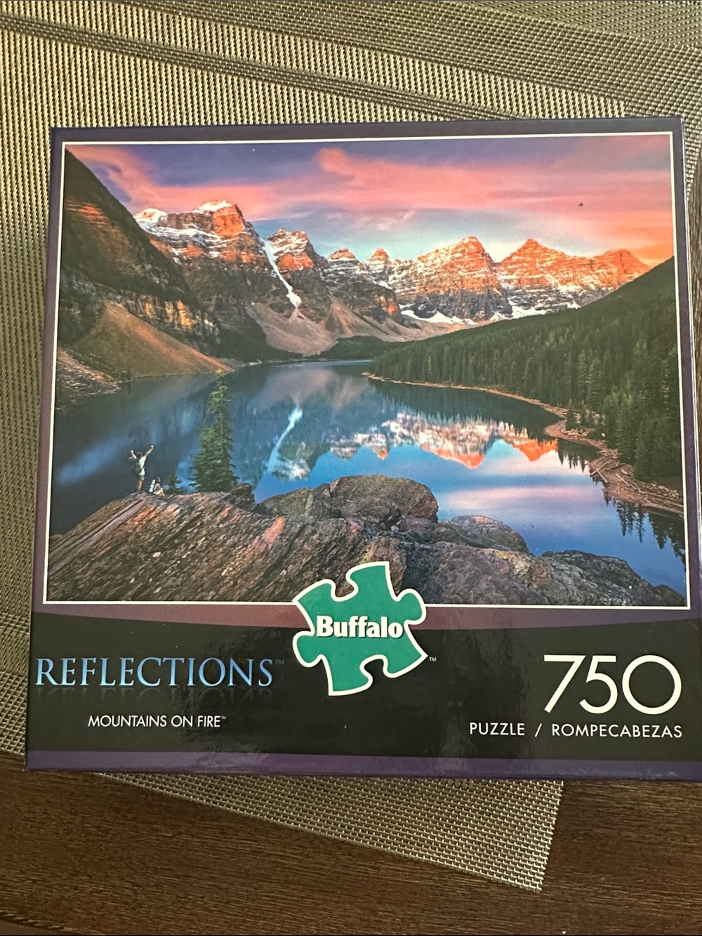 Buffalo Reflections Mountains in Fire Puzzle - edge pieces pre-separated